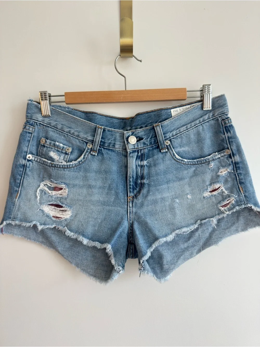 Rag & Bone Gunner Distressed Denim Shorts Size 26 Raw Hem Light Wash USA